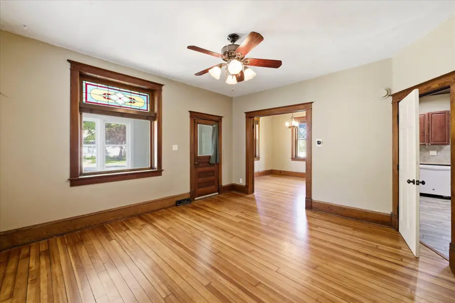131 Main Street N, Shakopee, MN 55379 - #2