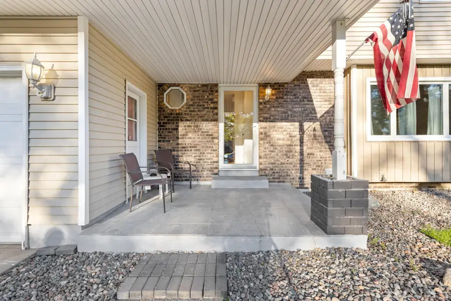 2904 Silver Lake Court Ne, Minneapolis, MN 55421 - #2