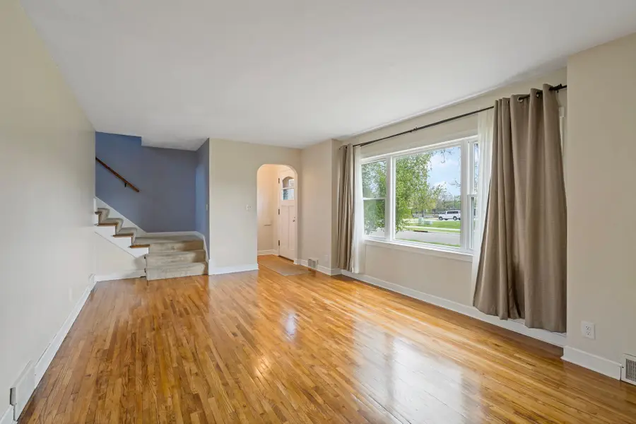 3653 Lee Avenue N, Minneapolis, MN 55422 - #3