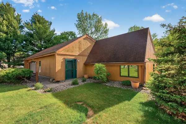 4900 Larson Road, Saint Paul, MN 55126