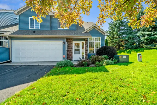 2111 Willow Circle, Centerville, MN 55038