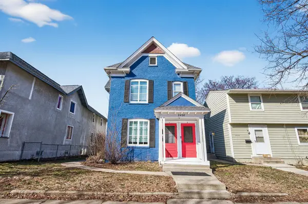 2428 11th Avenue S, Minneapolis, MN 55404