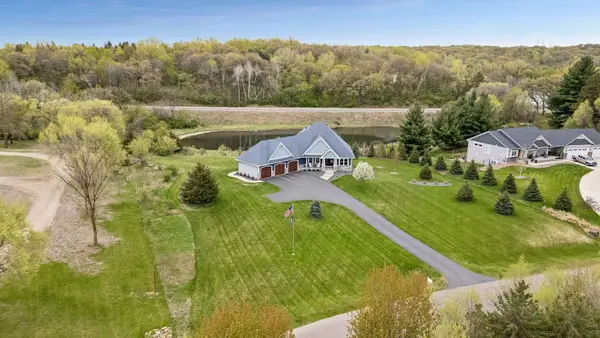 9408 Aladin Trail, Inver Grove Heights, MN 55077