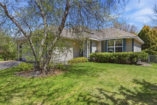 9480 71st S, Cottage Grove, MN 55016