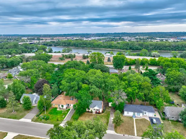 6024 Camden Avenue N, Minneapolis, MN 55430