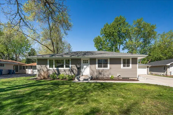 10016 Pillsbury Avenue S, Minneapolis, MN 55420