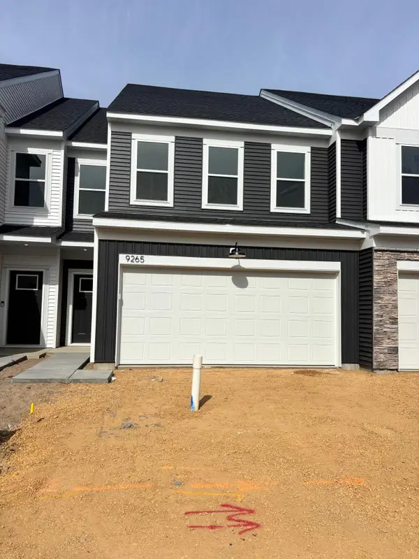 9265 Larimar Trail, Eden Prairie, MN 55347