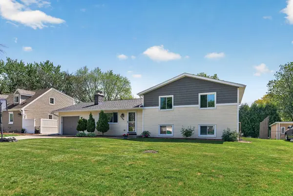 3040 Boone Avenue N, Minneapolis, MN 55427