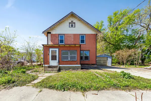129 W Ruth Street, Mankato, MN 56001