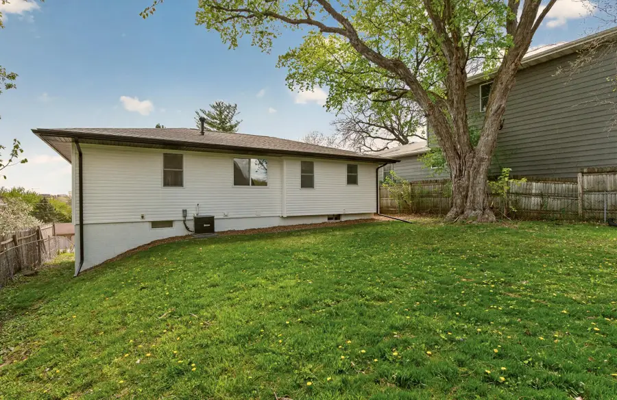 427 21st Avenue Sw, Rochester, MN 55902 - #2