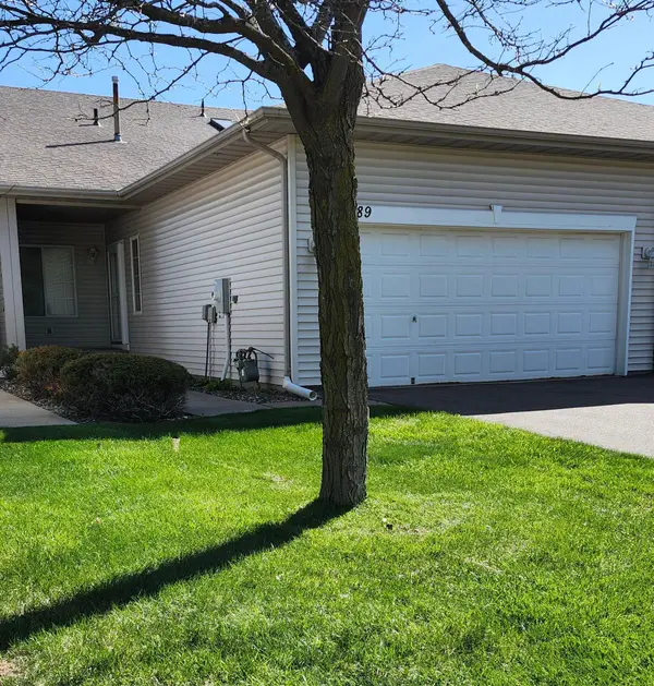 14189 43rd Avenue N, Minneapolis, MN 55446