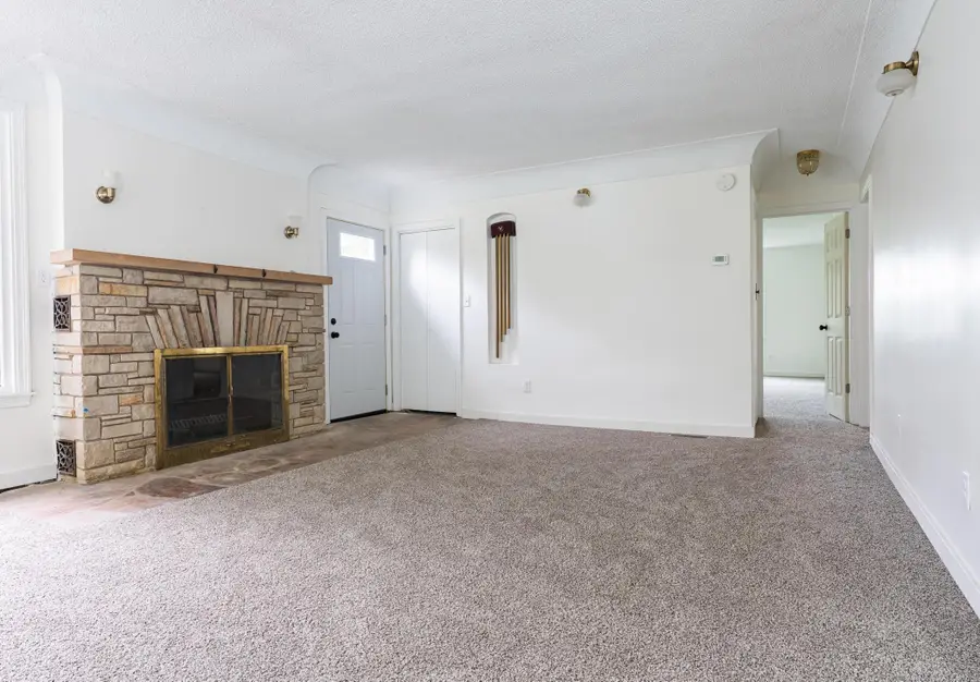 210 Shakopee Avenue E, Shakopee, MN 55379 - #3