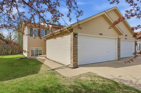 3982 33rd Street S, Fargo, ND 58104