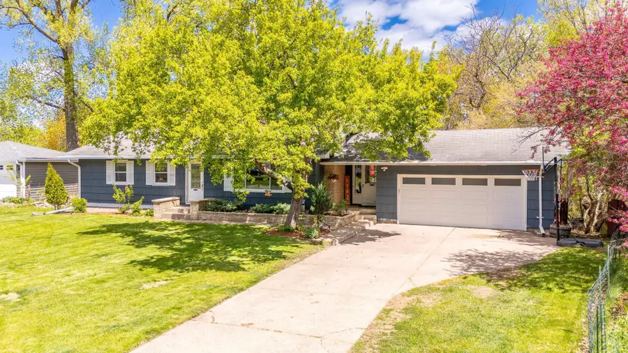1782 Onacrest Curve, Saint Paul, MN 55117 - #3