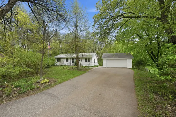4109 Windridge Circle, Hopkins, MN 55305