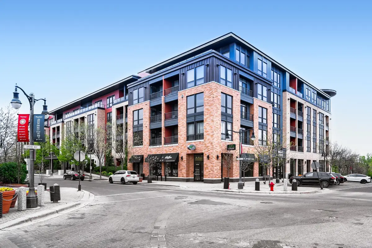 4730 Park Commons Drive #218, Minneapolis, MN 55416 - #1