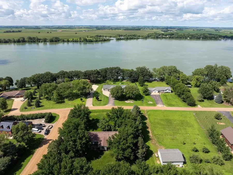 4 S Fox Lake Drive E, Sherburn, MN 56171 - #2