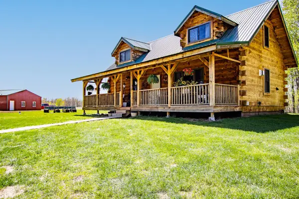 37590 Degerstrom Road, Askov, MN 55704