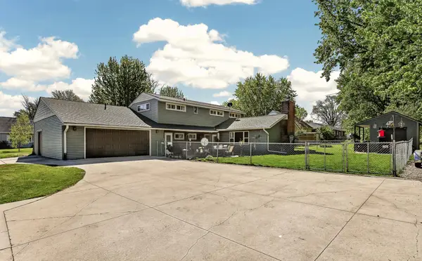 305 4th Avenue Nw, Dodge Center, MN 55927