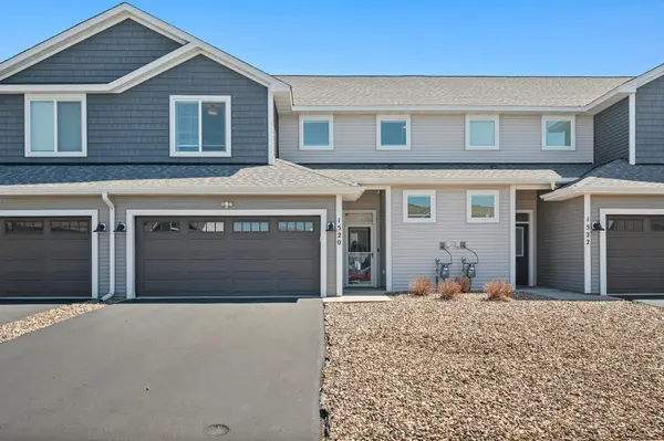 1520 Southpoint Drive, Hudson, WI 54016