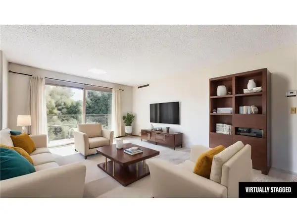 210 W Grant Street #204, Minneapolis, MN 55403