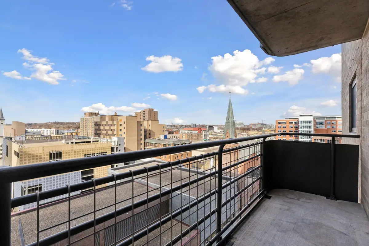 66 9th Street E #1609, Saint Paul, MN 55101 - #1