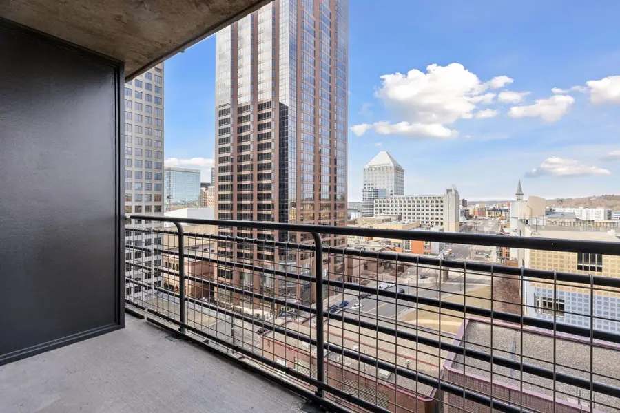 66 9th Street E #1609, Saint Paul, MN 55101 - #2