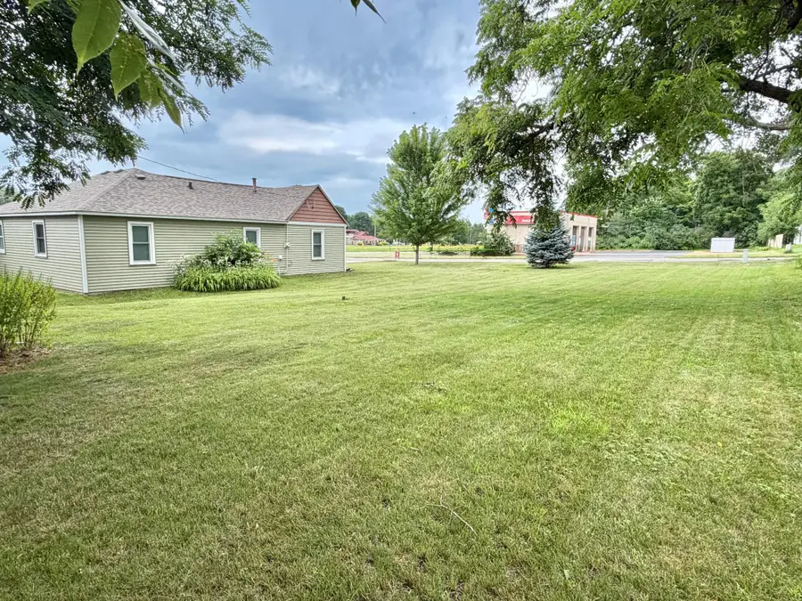 110 Red Wing Avenue S, Red Wing, MN 55066 - #3