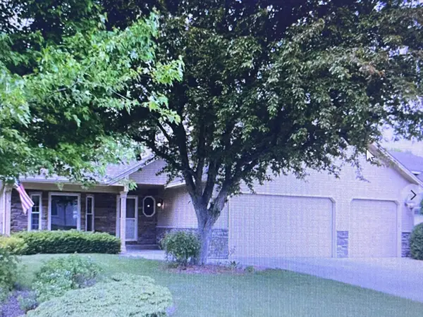 9023 Nantwick Ridge, Minneapolis, MN 55443