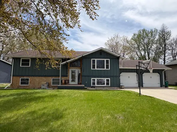 1305 14th Avenue N, Wahpeton, ND 58075