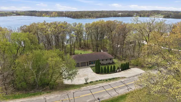 11825 Bluegill Drive, Sauk Centre, MN 56378