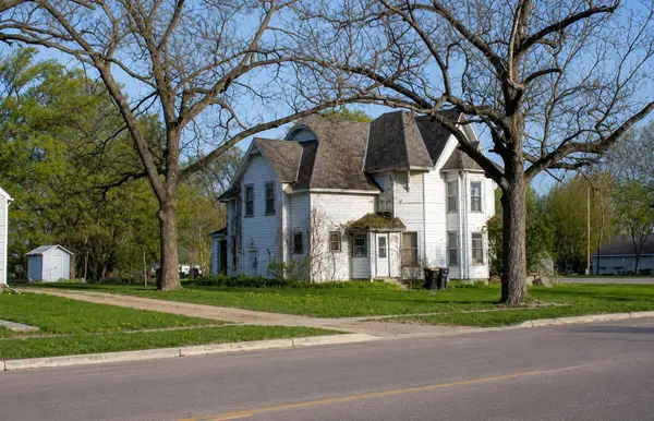 211 Dugan Street N, Welcome, MN 56181