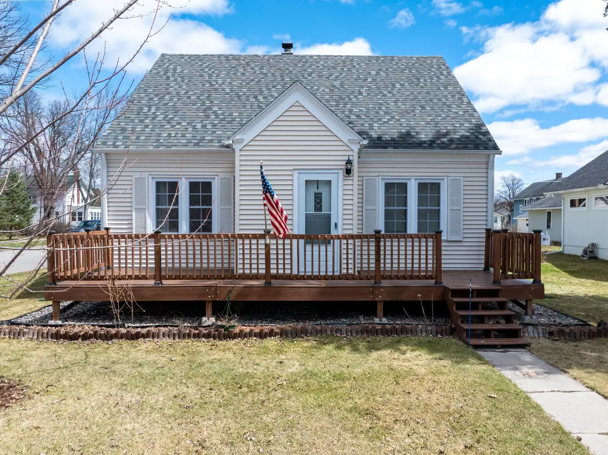 932 NW 1st Avenue, Grand Rapids, MN 55744 - #1