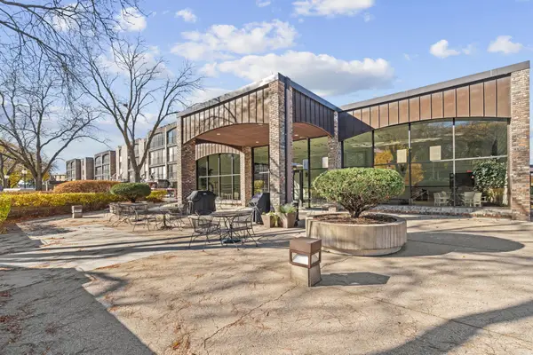 1101 Sibley Memorial Highway #306, Saint Paul, MN 55118