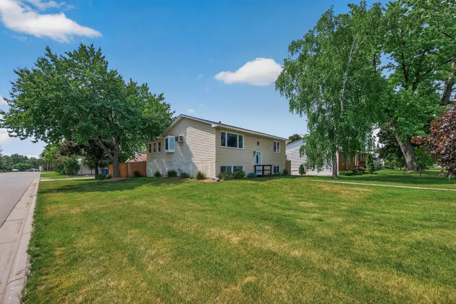 1249 Ashland Avenue, Saint Paul Park, MN 55071 - #2