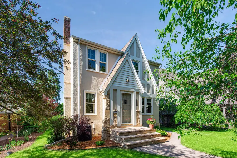 1731 Hillcrest Avenue, Saint Paul, MN 55116 - #3