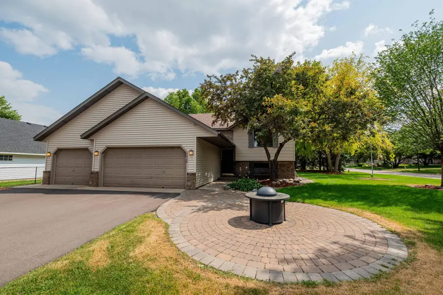 1449 Aretz Court, Victoria, MN 55386 - #3