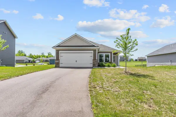 413 Tanner Drive, Waverly, MN 55390