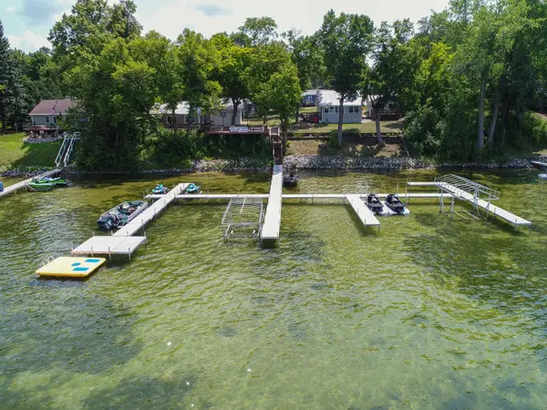 1321 S Darling Drive Nw, Alexandria, MN 56308