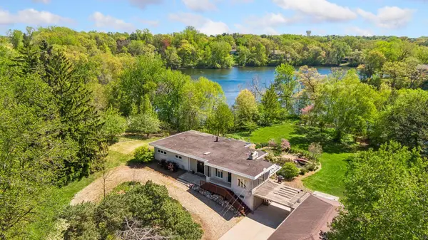 5900 Zehnder Road, Inver Grove Heights, MN 55077