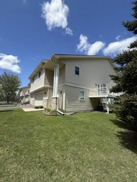 4820 Underwood Lane N #E, Plymouth, MN 55442 - #2