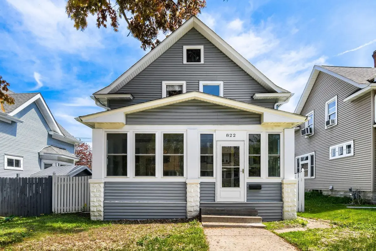 822 Smith Avenue S, Saint Paul, MN 55107 - #1