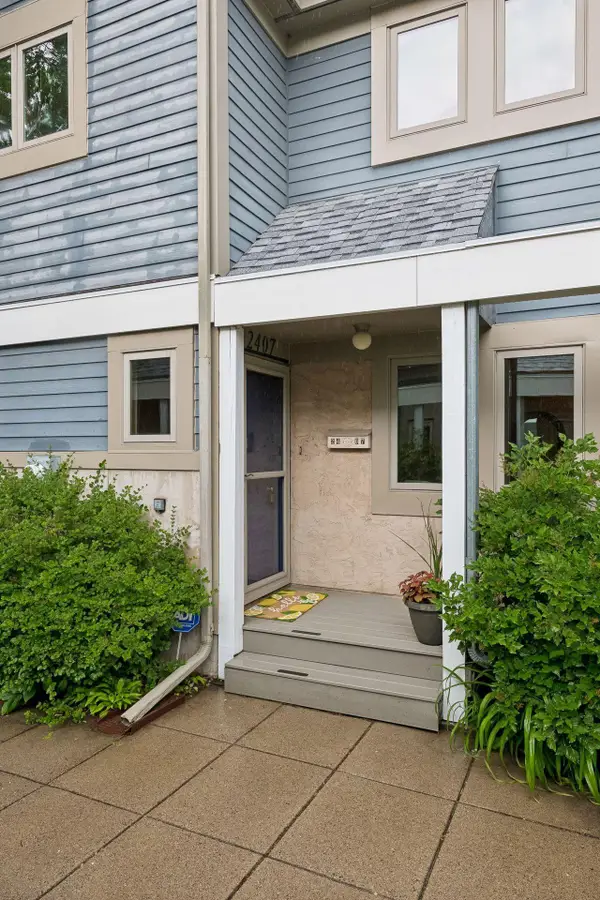 2407 24th Avenue S, Minneapolis, MN 55406
