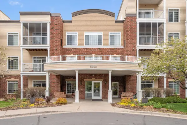 8200 W 33rd Street #302, Minneapolis, MN 55426