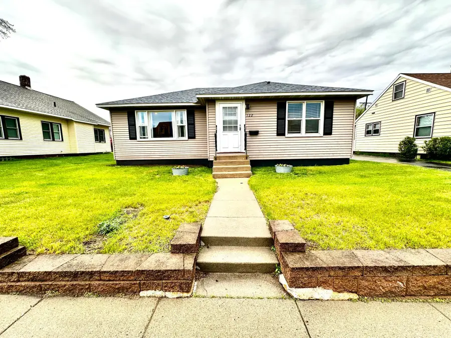 122 Sinclair Lewis Avenue, Sauk Centre, MN 56378 - #3