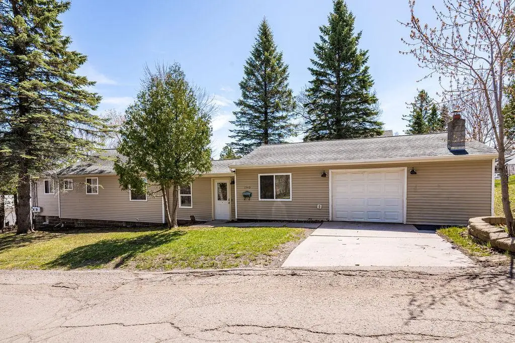 1540 N 7th Avenue E, Duluth, MN 55805 - #1