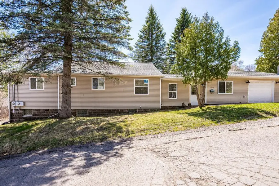 1540 N 7th Avenue E, Duluth, MN 55805 - #2