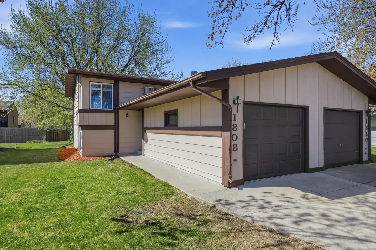 1808 28th Avenue S, Fargo, ND 58103 - #1