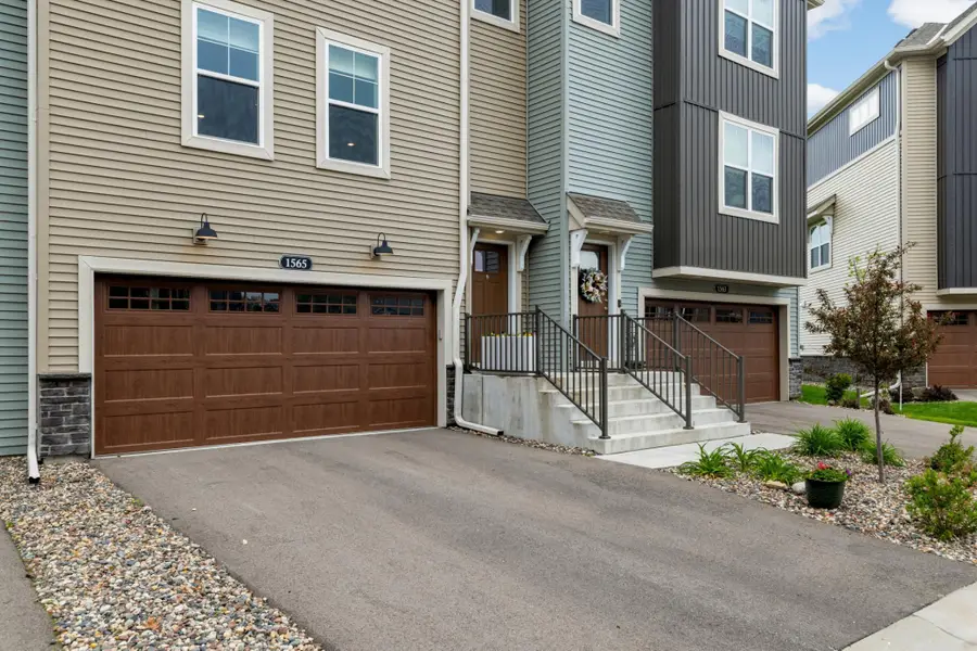1565 Tompkins Lane, Saint Paul, MN 55118 - #3