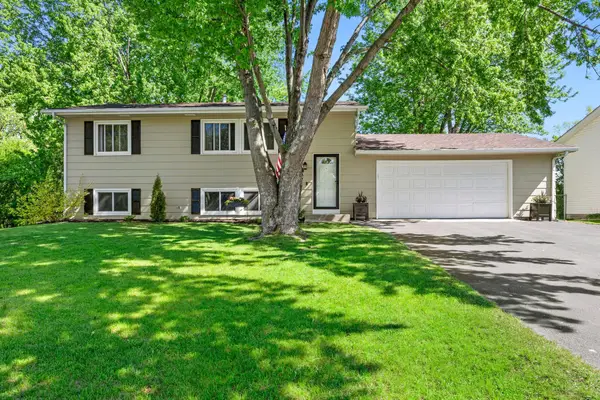 2123 Cliffview Drive, Saint Paul, MN 55122